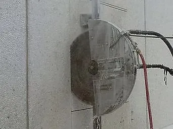 Concrete wall sawing by CDS